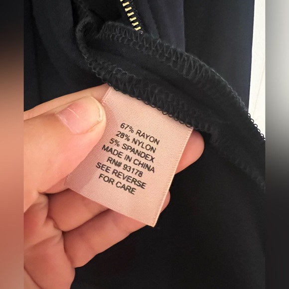 PHILOSOPHY ZIP UP SWEATER W/shoulder pads - Picture 5 of 8